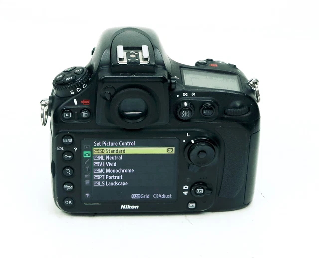 Nikon D800 36.3 MP Digital SLR Camera - Pro Workhorse! 3