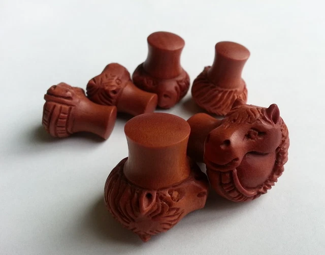 1 Pair Organic Hand Carved Horse Sawo Saba Wood Ear Plugs Taper Tunnels Gauges 2