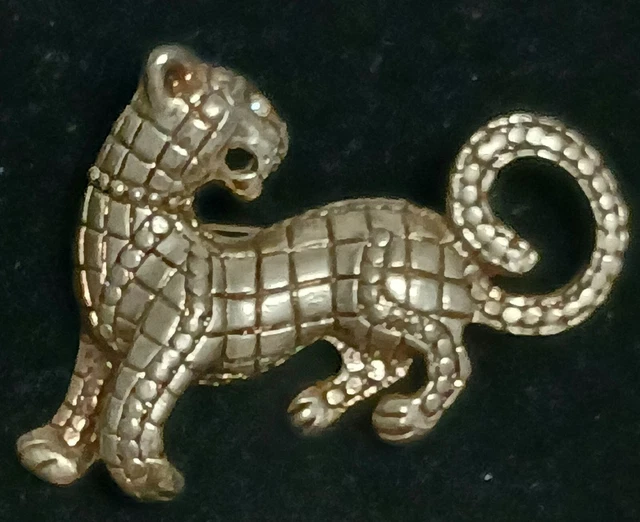 Vintage PANTHER LEOPARD Cat Growling textured silvertone Brooch Pin 2.25" long