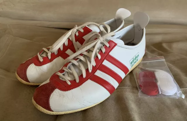 Adidas trainers red stripe sales