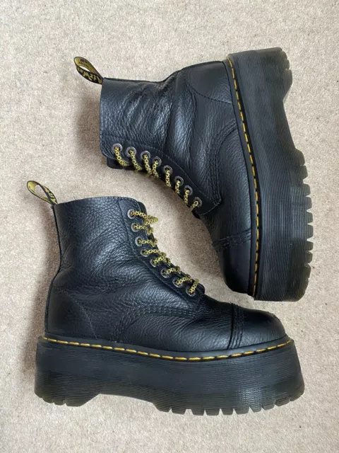Used doc martens clearance womens