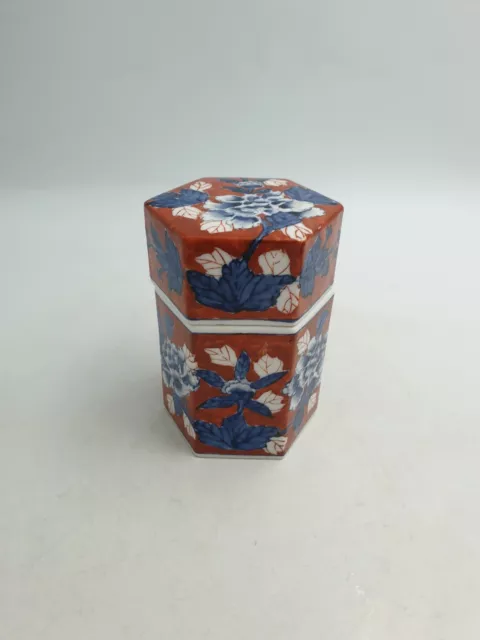 Pot À Couvercle Hexagonal En Porcelaine Chinoise Vintage Caddy Peint À La Main Imari Floral