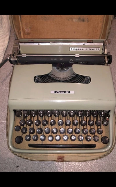 maquina de escribir antigua