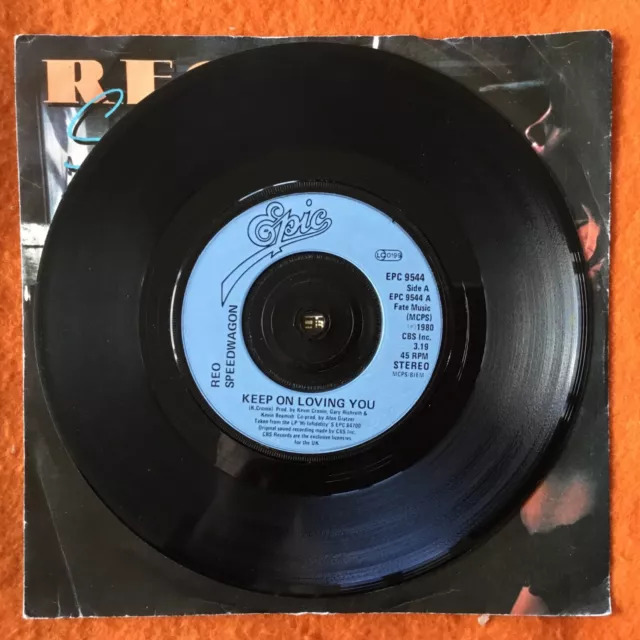 REO Speedwagon- Keep On Loving You- Epic Records  7” 1980 3