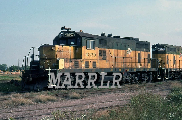 RR Print-CHICAGO & NORTH WESTERN CNW 4329 at North Fond du Lac Wi 9/29/1985