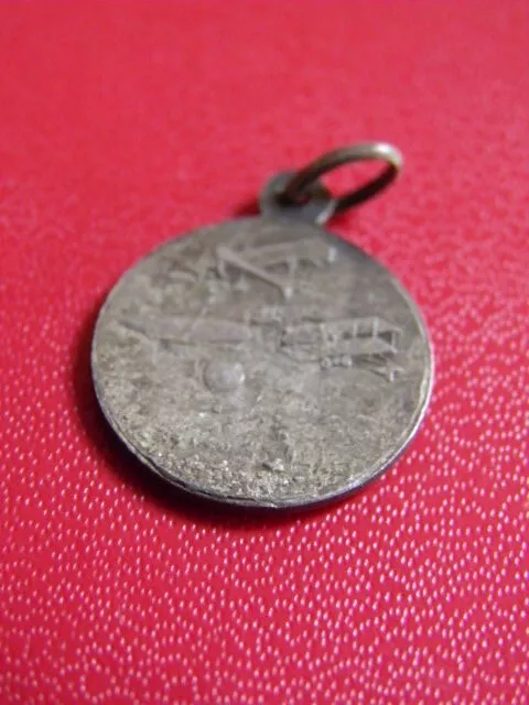 Medaille Religieuse Ancienne. Saint Elie Veillez Sur Nous. Metal Argente. 03. 2