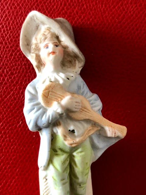 Ancien Sujet En Biscuit Polychrome Jeune Fille A La Mandoline