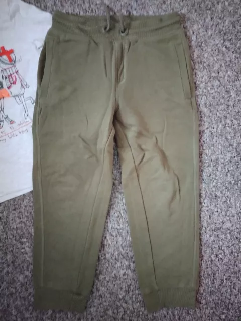 Pacchetto abiti da ragazza top e leggings successivi e fondo noce moscata da jogging 4-5 anni 8