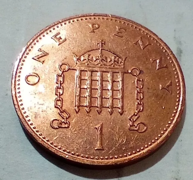 Moneda del GB del Reino Unido 1984 de 1 centavo Isabel II