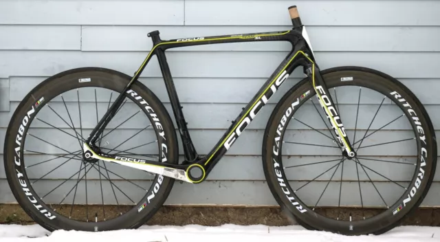 Focus izalco 2025 frameset