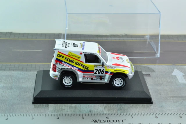 Modèle Réduit Mitsubishi Pajero 1:43 En Métal - Miniature Argentée - Marque Caipo