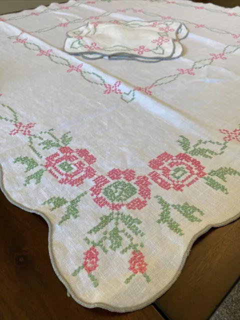 Vintage Handmade Cream Tablecloth & 4 Napkin Set - Cross Stitch Pink Green Rose