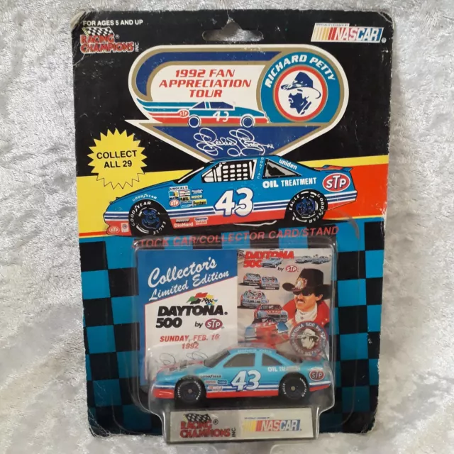 Racing Champions 1:64 nascar Richard Petty 43 1992 Daytona 500 DIECAST