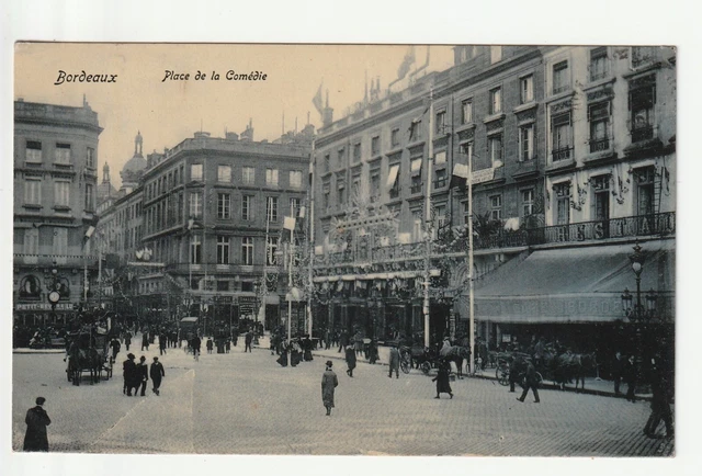 BORDEAUX - Gironde - CPA 33 - Place de la Comédie -