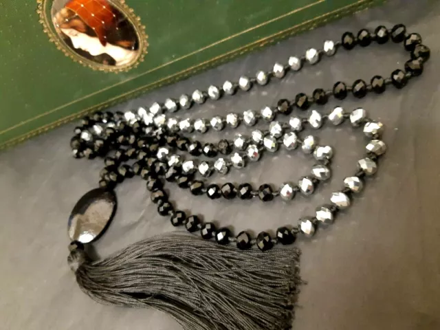 ART DECO LOOK  BLACK/SILVER CRYSTAL HAND KNOTTED Bead TASSLE Necklace 42 "INCH