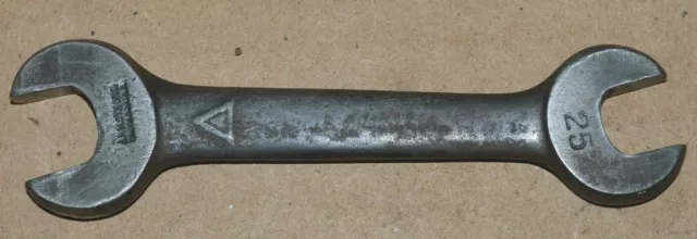 Vintage Armstrong Chicago USA No.25 1/2 & 19/32 Open-End Wrench Triangle A logo