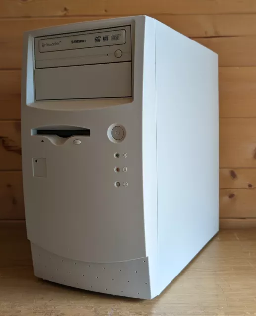 Vintage Windows 98 Retro gaming PC. Geforce2 + Games