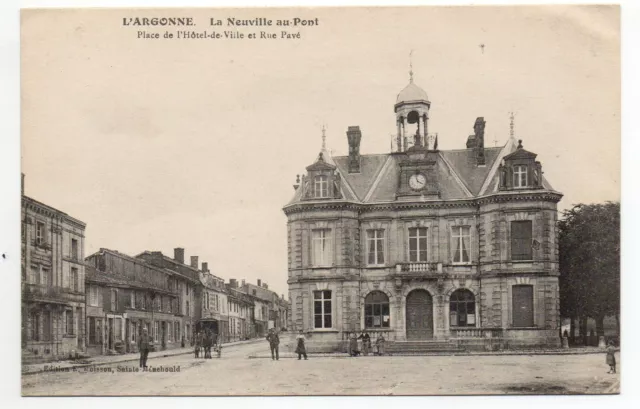 LA NEUVILLE AU PONT - Marne - CPA 51 - Place de l' Hotel de ville et rue Pavé