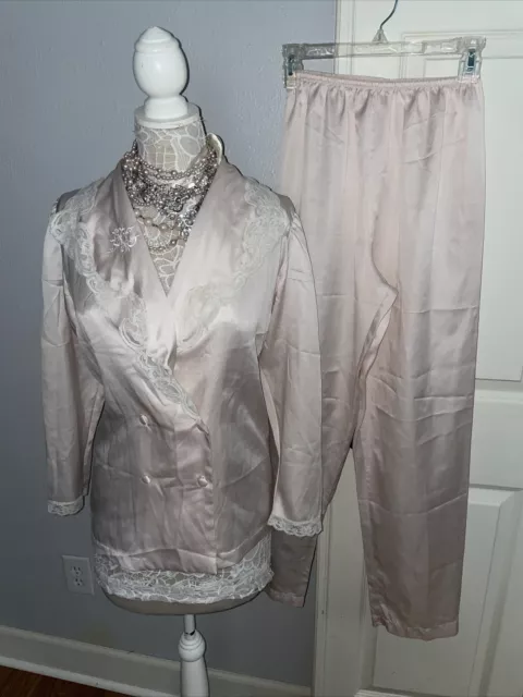 Vintage CHRISTIAN DIOR New York Paris 2pc pale Pink pajama set (SZ Small) Petite