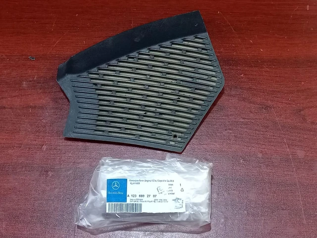 MERCEDES 77-85 W123 300TD 280E Dash Board Dashboard Left Side Speaker Cover