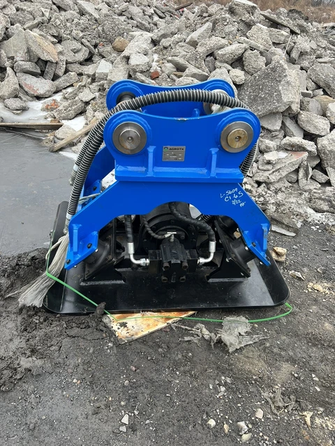 New VIBRATORY COMPACTOR ATTACHMENT Excavator Tamper New VIBRATORY COMPACTOR ATTACHMENT Excavator Tamper
