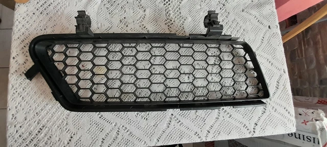Copertura Griglia Paraurti Anteriore Destra Con Gancio Traino Per Mercedes CLK W208 (1998-2003) - Ricambio OEM 2088850223