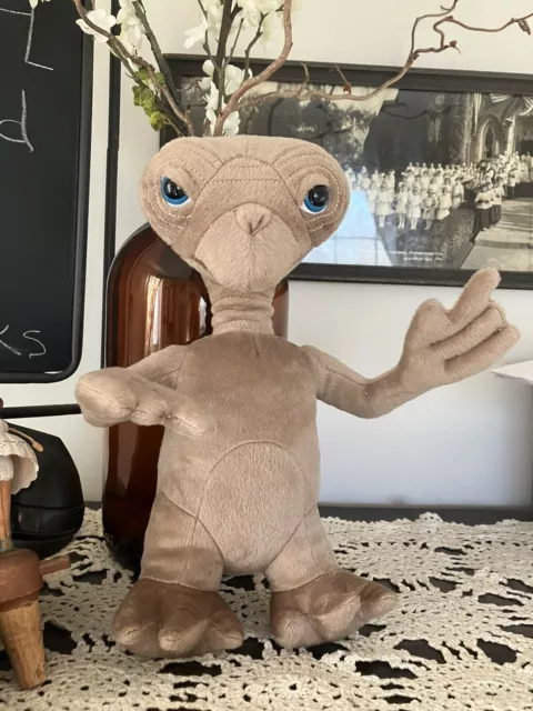 E.T. The Extra-terrestrial 12 Inch plush