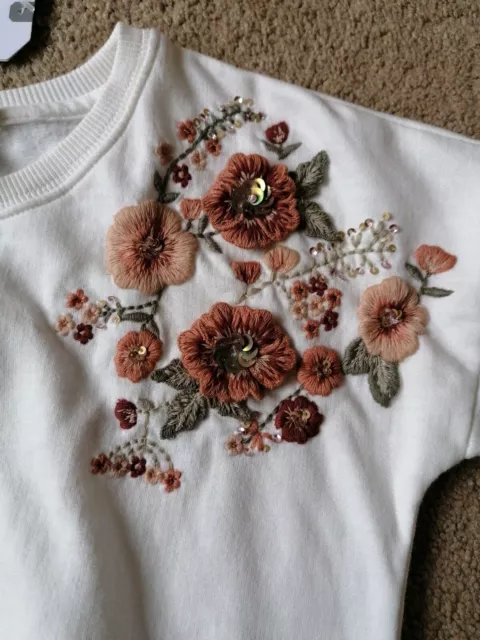 Pull floral embellissement cousu à la main pour filles taille 5 ans neuf ! 2