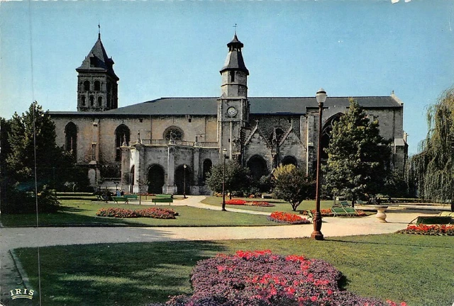 BORDEAUX - Eglise Saint-Seurin
