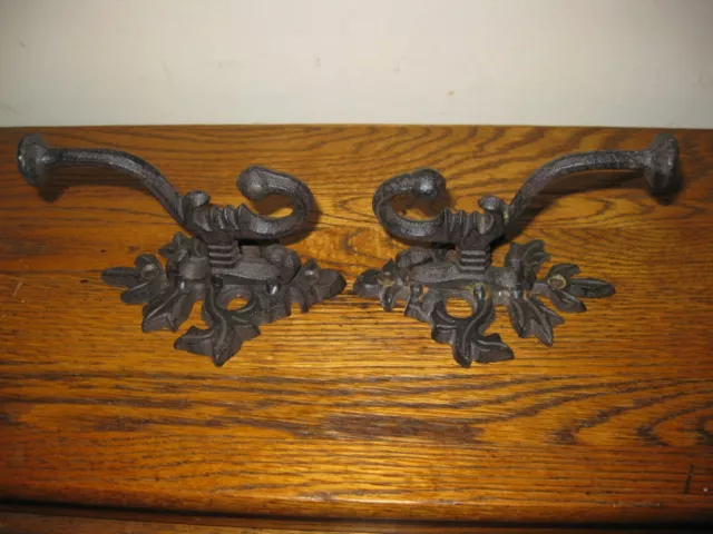 2 Antique Ornate Victorian ? Cast Iron Wall Hat Rack Hooks Coat Hanger   Patina