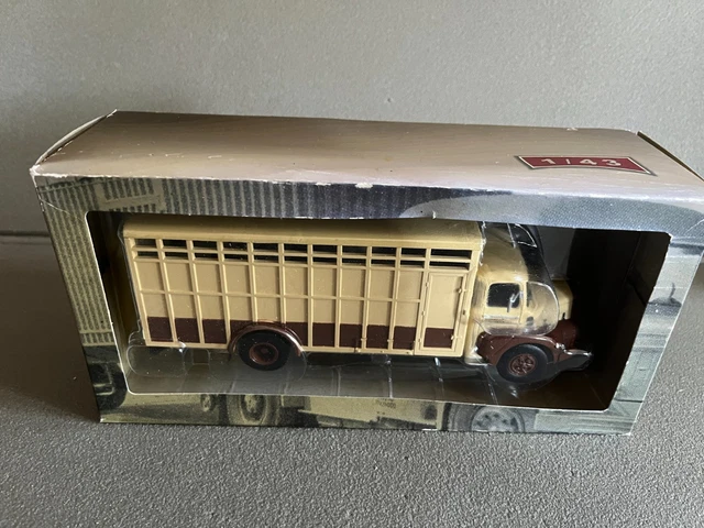 Miniature IXO 1/43 - Camion DAF A2600 Caisse Réfrigérée 1970 - Collection