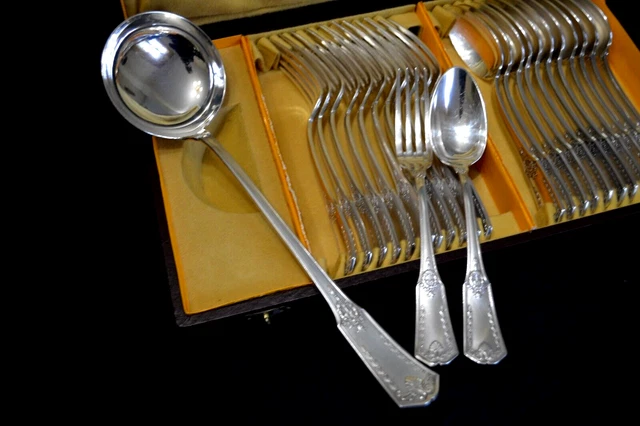 Ménagère Art Déco en métal argenté SFAM