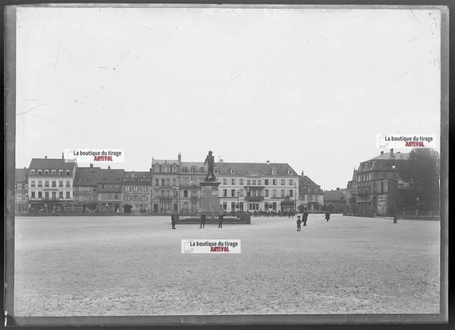 Plaque De Verre Photo Ancienne - Négatif Noir Et Blanc 13x18 Cm Vichy France