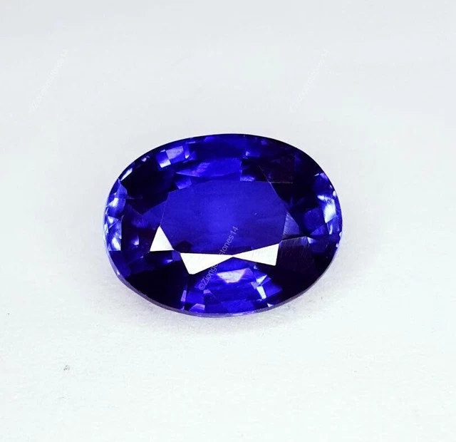5.57 Carats Authentique Sri Lankan Saphir Ovale à Facettes Certifié Libre Gemme