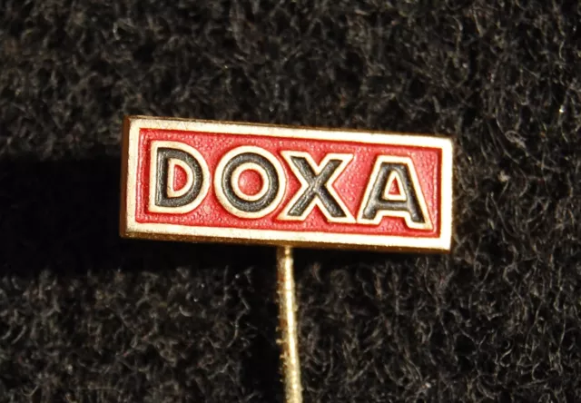 DOXA - Swiss watch brand old enamel pin badge anstecknadel Switzerland Schweiz