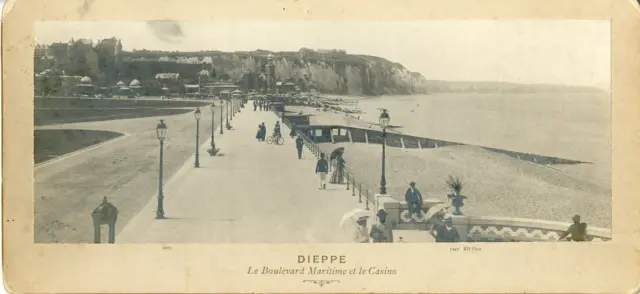 ND, France, Dieppe. Le Boulevard Maritime et le Casino (vue panoramique)  Vintag