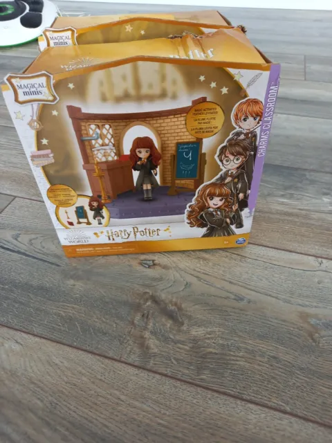 Harry Potter Magical Minis Wizarding World Charms Classroom Play Set