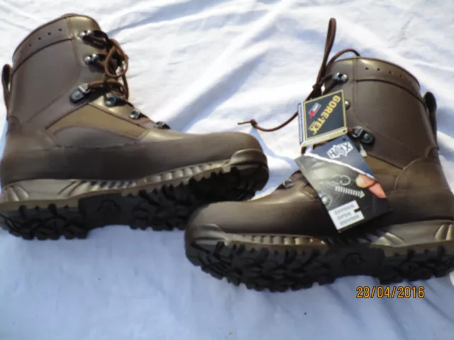 Haix, Boots Combat High Liability Male,Brown,MTP,Goretex, Gr. 9 M (EU43/US 10)