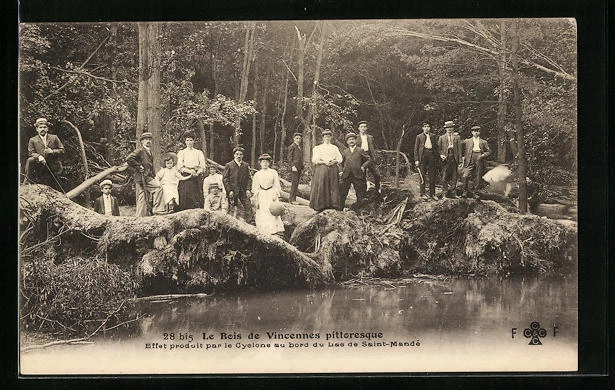 CPA Le Bois de Vincennes, Effect produced by the Cyclone on the banks of the Lae de Saint-