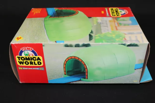 ZB300 TOMY Tomica World Road Rail system 7491 tunnel 4 section long rail tunnel 4