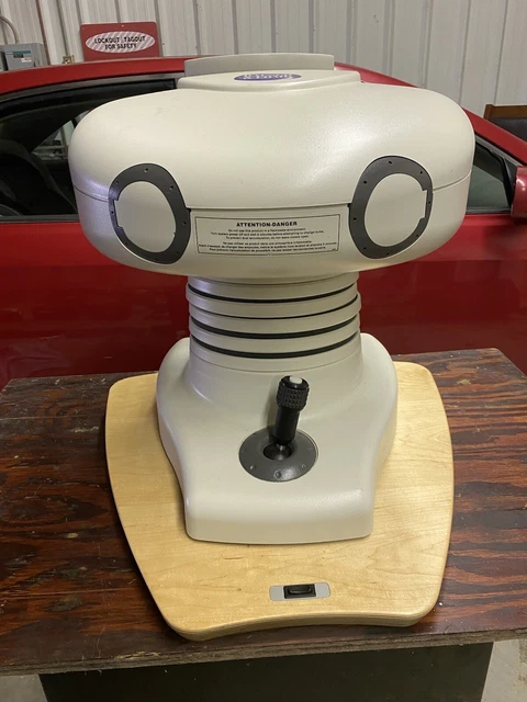 Bausch & Lomb Orbscan IIz Topographer
