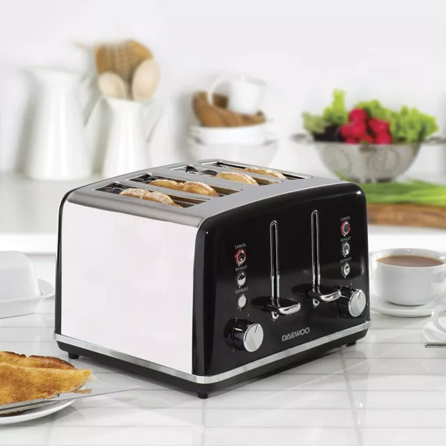 Daewoo SDA1586, 220 W, Black 4 Slice Toaster