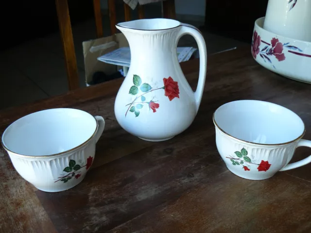 Pot De Lait + 2 Tasses Digoin Sarreguemines  Tres Bon Etat Roses