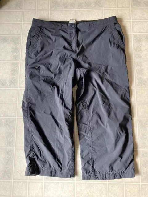 LL Bean Adjustable Waist Black Nylon Capri Pants Hiking Women’s Size 14