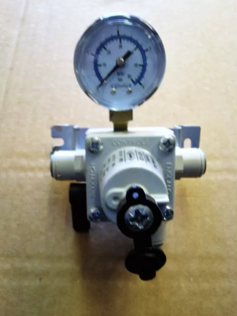 Serviced Cornelius Secondary Co2/Mixed Gas Regulator With J/Guest Fitting