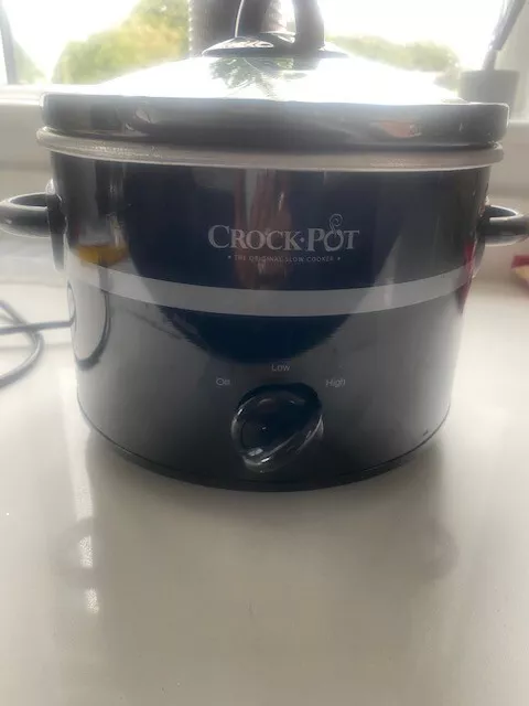 https://www.picclickimg.com/QdUAAOSwOmxkzjod/Crock-Pot-24-L-Electric-Slow-Cooker-Black.webp