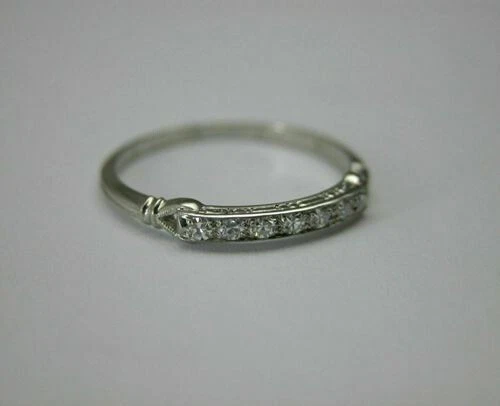 Bague Art Déco Or Jaune 10k Avec Camée Coquillage Et Diamant - Taille 4.75