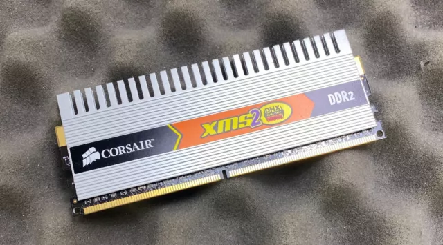 2GB Corsair XMS2 CM2X2048-6400C5DHX PC2-6400U 800MHz DDR2 Computer Memory