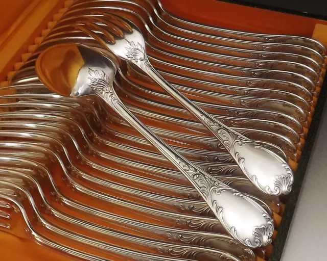 Christofle Model Marly Menagere 24 Piece Silver Metal Circa 1960 3