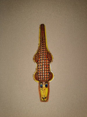 Vintage Alligator Tin Litho Noisemaker Clicker - Metal Toy US MFG Co USA